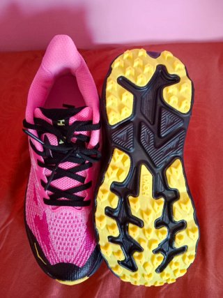Zapatillas Hoka Talla 39 Rosa y Negro