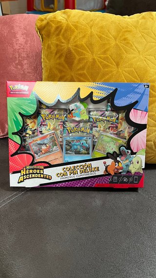 Colección Pokémon Primeros Compañeros Deluxe