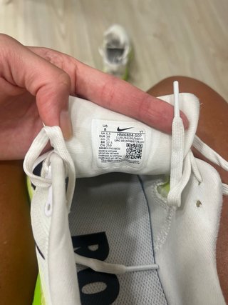 Nike Vomero 18 Verde y Blanco