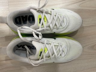Nike Vomero 18 Verde y Blanco