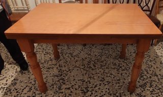 Mesa de madera rústica