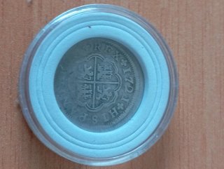 Moneda Plata España 1721. Encapsulada.