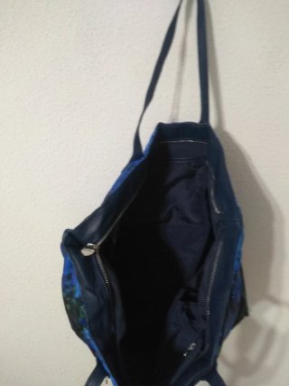 Bolso Desigual floral azul y negro