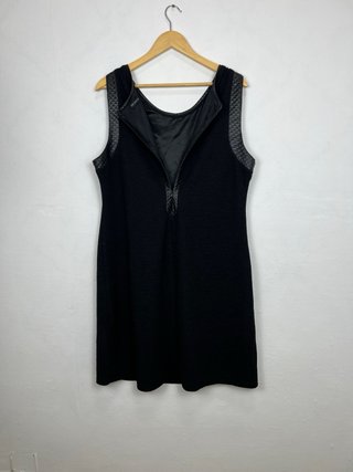 Vestido Negro Saks Woman Mini Cuello Redondo
