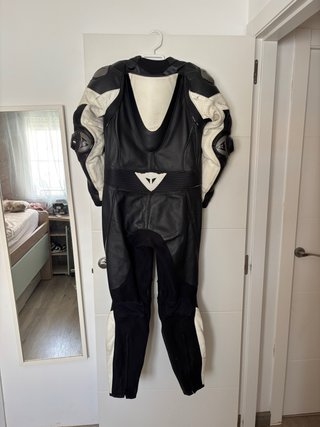 Mono Dainese 1 pieza talla 46