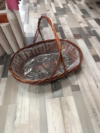 Cesta de mimbre con forro de plástico