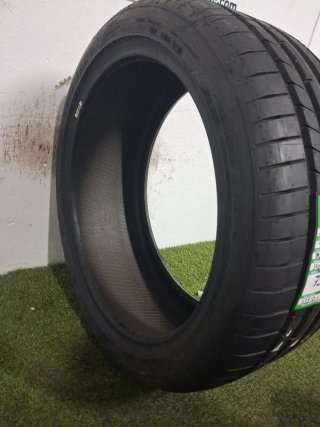 245 40 19 98Y DUNLOP SPORT MAXX RT2