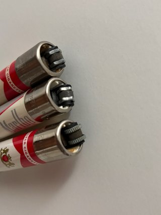 Lote 3 Encendedores Clipper Marlboro