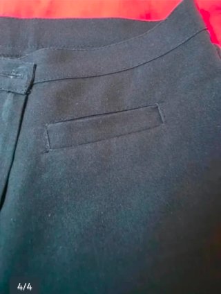 Pantalón negro ancho