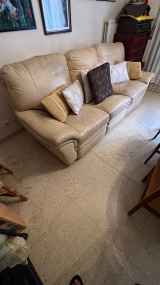 Sofá 3 plazas polipiel beige abatible