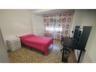 Piso en alquiler en San Luis en Almería