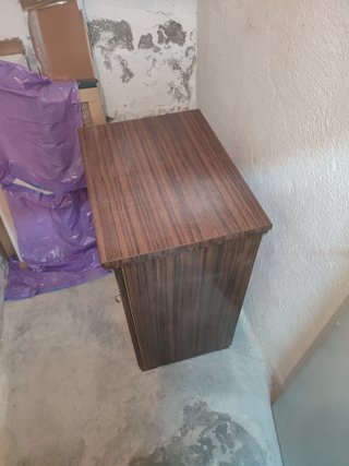 Máquina de coser Wertheim antigua con mueble