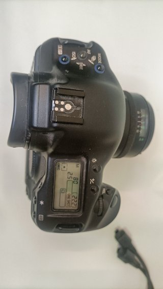 Canon EOS-1Ds + Lente EF 35mm f/1.2