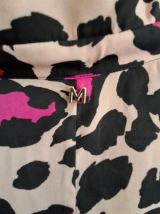 Camisa animal print rosa y rojo