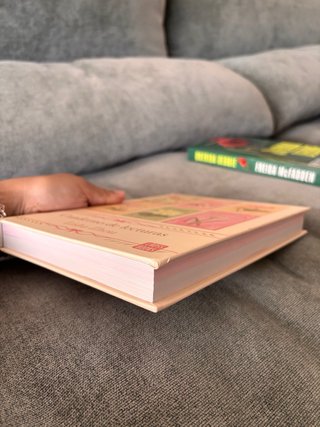 Cuaderno de lecturas: By @lisalioz
