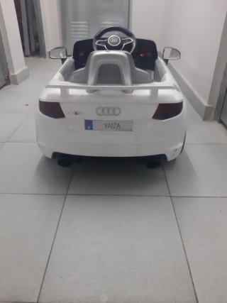Coche eléctrico 12V con mando
