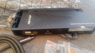 RIITOP Carcasa eGPU USB4 40Gbps
