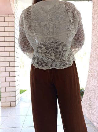 Casaquinho de Renda Branco