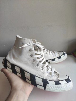 Converse x Off-White Chuck Taylor All-Star Hi