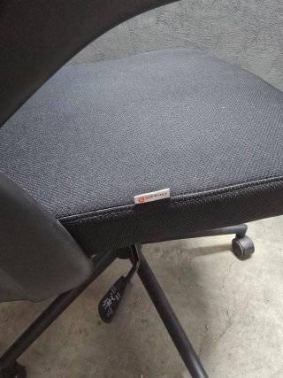 Silla ergonómica prácticamente nueva