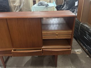 Aparador Mid Century Danés Madera
