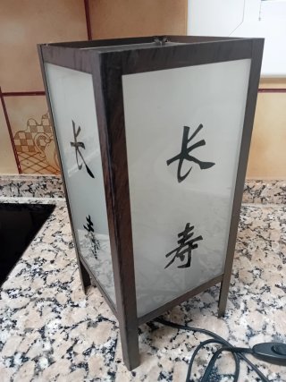 Lámpara de mesa metal y cristal