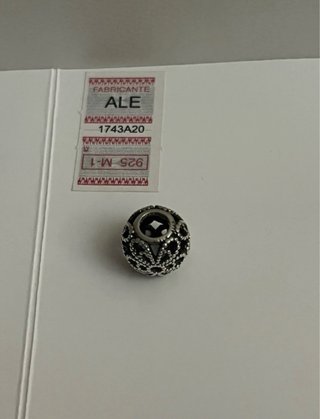 Pandora Charm Flor Tallada Plata