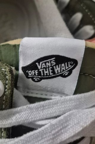 Vans verdi mm 38 solo provate  mi sono corte  49 e