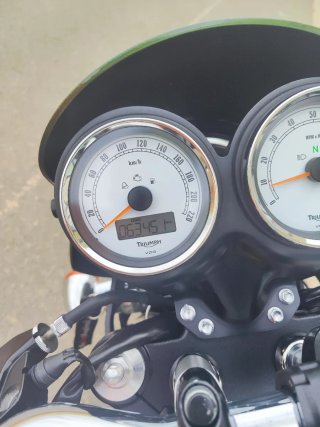 Triumph Thruxton 900 EFI 2014 British Green