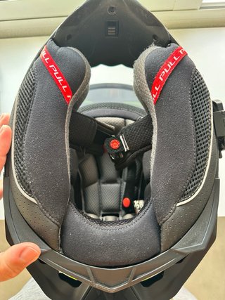 Casco Airoh fibra carbono