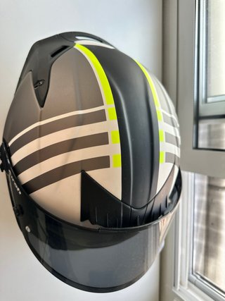 Casco Airoh fibra carbono
