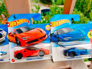 Lotto 4x Hot Wheels Ferrari