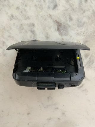 Sony Walkman WM-FX103 FM/AM Radio Cassette