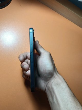 iPhone 13 Buen Estado