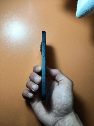 iPhone 13 Buen Estado