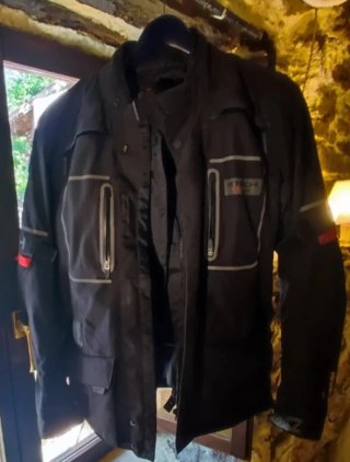 Chaqueta Moto Talla 52 (real XXL) con Protecciones