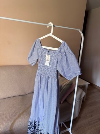 Vestido verano con etiqueta. Zara, M.