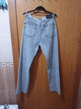 2 pantalones baggy incluidos