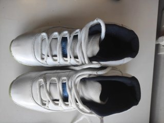 Air Jordan 11 Retro Legend Blue