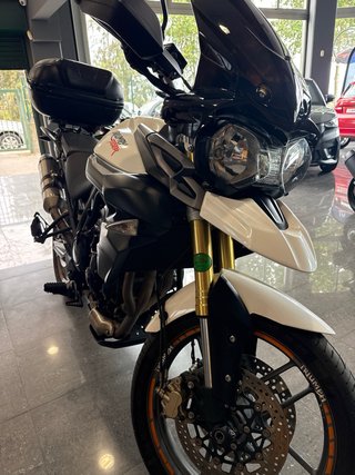 Triumph Tiger 800 Adventure