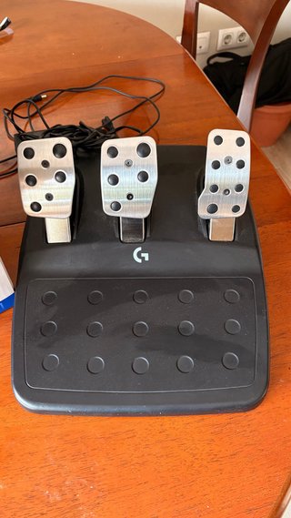 Volante y Pedales Logitech G923 PS4/PS5/PC