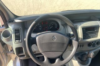 Renault Trafic 2.0 dCi 115 CV – Año 2008 – Furgón