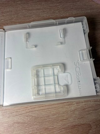 Caja Pokémon Versión Oro HeartGold Nintendo DS