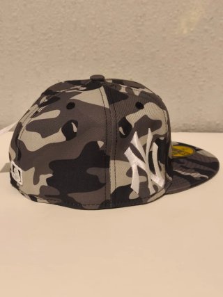 Gorra Supreme Camuflaje x new Era NY 59FIFTY 7 3/8