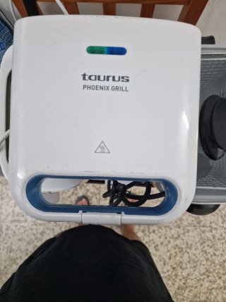 Freidora Eléctrica Jata 1,5L