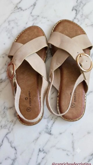 Sandalias Beige Talla 36 con Caja.SOLO ENVIO