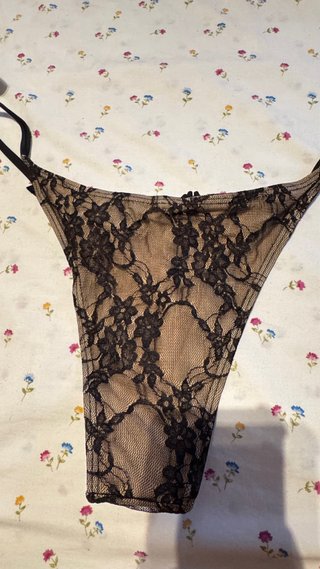 Bikini encaje negro y beige