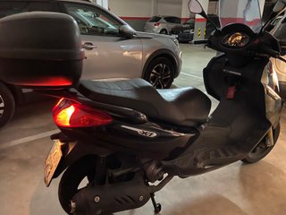 Piaggio X7 EVO 300 ie Negra impecable