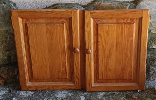 Puertas de pino para mueble de baño