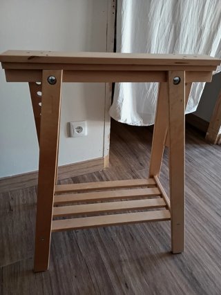 Caballete de madera Ikea